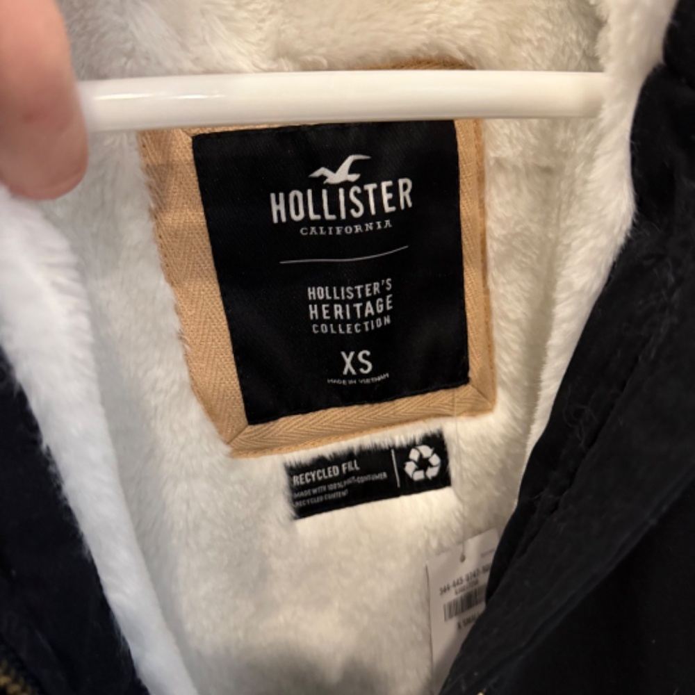 Abercrombie & Fitch Winter Parka - Picture 4 of 10